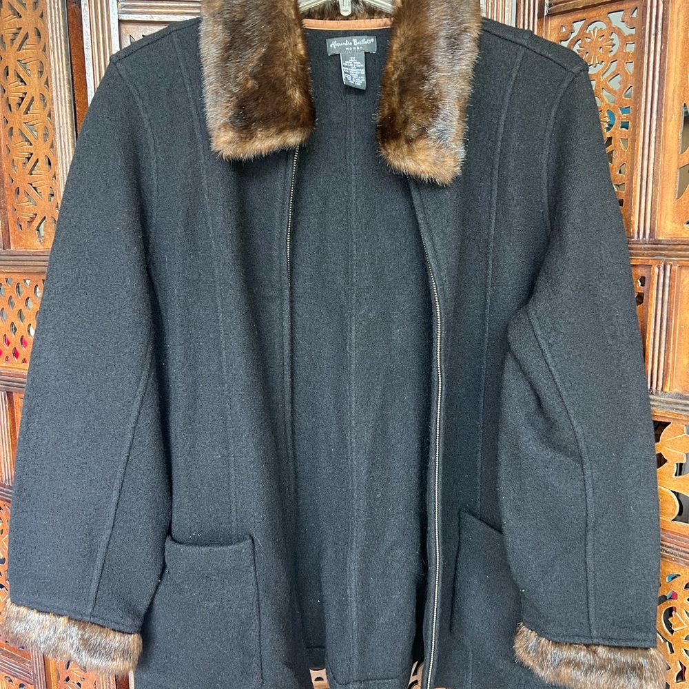 Alexandra Bartlett Black Pea Coat with Brown Fur Trim